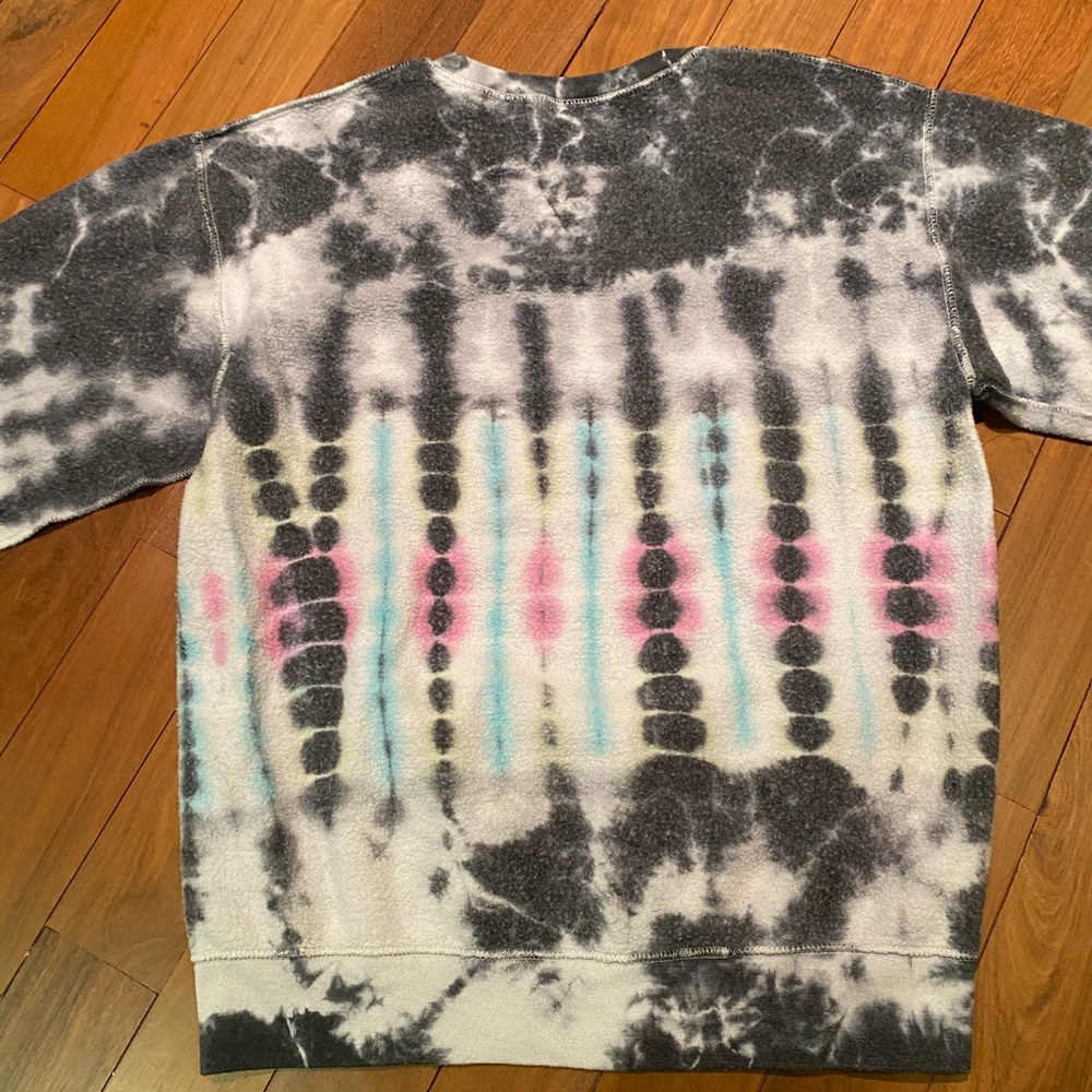 CREWNECK - Picture 3 of 6
